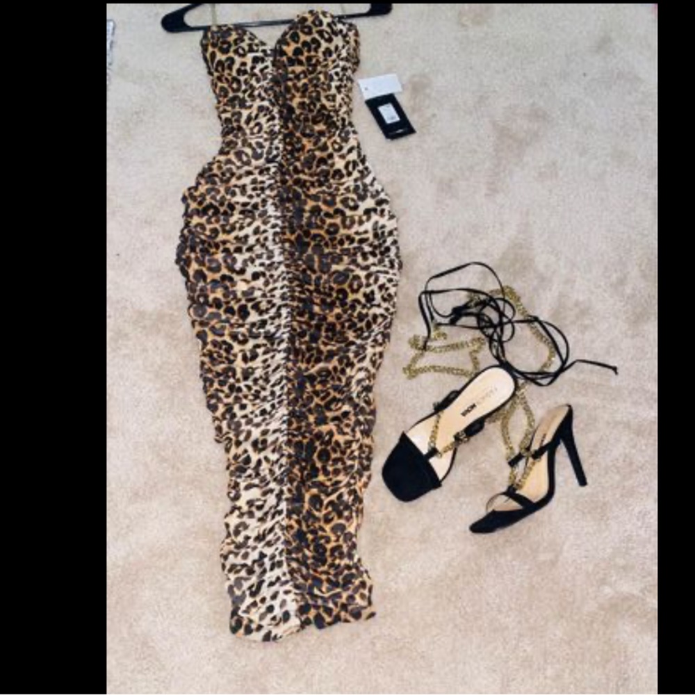 New midi Leopard dress